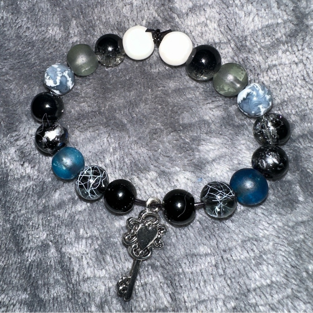 Custom made bracelets - Picture 2 of 11